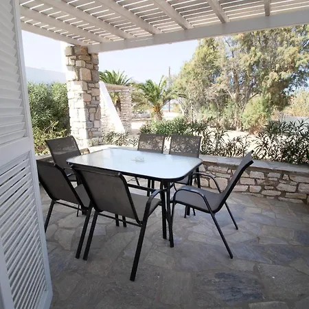 Mika 公寓 纳乌萨