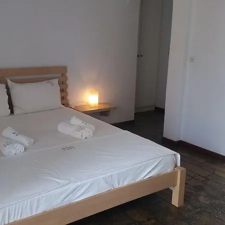 Mika アパート ナウサ